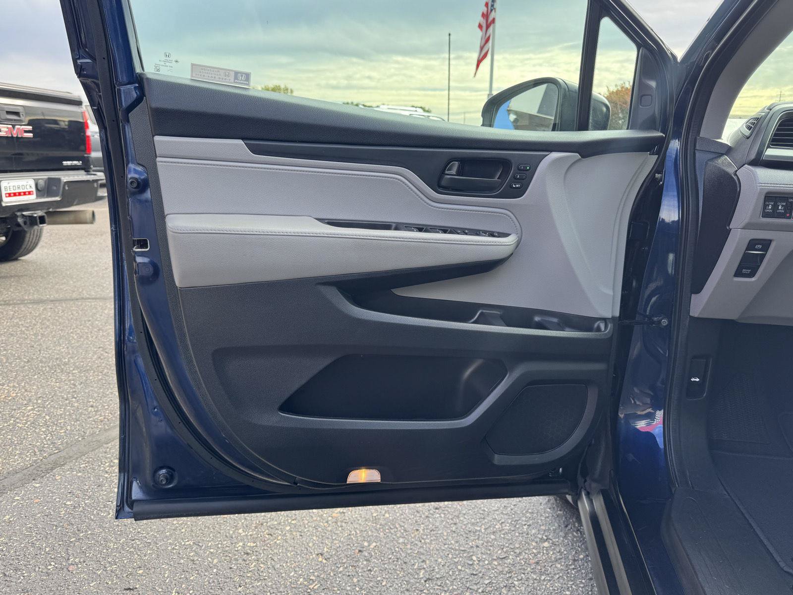 Used 2019 Honda Odyssey EX-L image 12