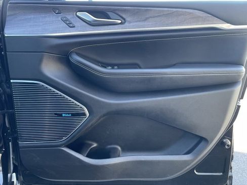 Used 2021 Jeep Grand Cherokee L Overland w/ Luxury Tech Group IV image 30