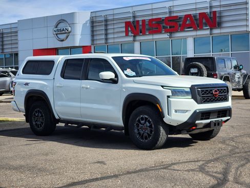 Used 2023 Nissan Frontier PRO-4X w/ Pro-4X Premium Package image 5