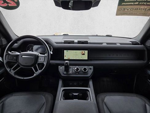 Used 2023 Land Rover Defender 110 X-Dynamic SE image 16