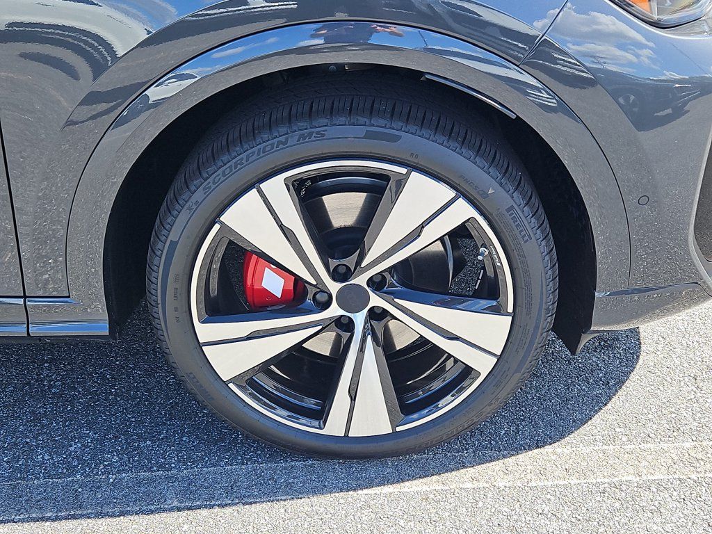 New 2026 Audi SQ5 Premium Plus AWD/4WD image 4
