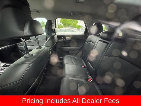 Certified 2023 Kia Sportage EX FWD image 7