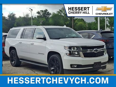 Certified 2020 Chevrolet Suburban LT w/ Luxury Package AWD/4WD image 1