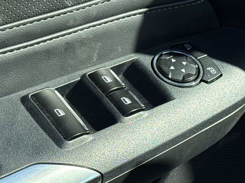 Used 2024 Ford Mustang Premium image 18