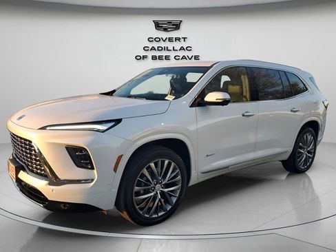 Used 2025 Buick Enclave Avenir w/ Super Cruise Package image 3