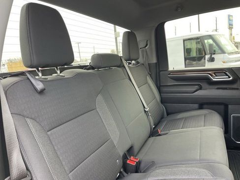 Used 2024 Chevrolet Silverado 2500 LT w/ Convenience Package image 12