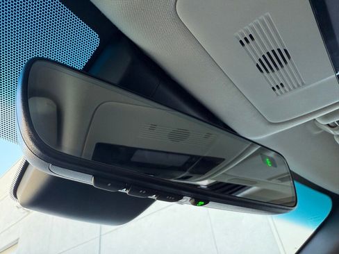 Certified 2025 Lexus ES 300h w/ Premium Package image 30