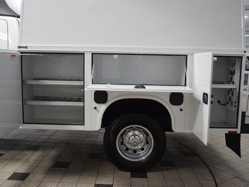 Used 2026 RAM 3500 Tradesman w/ Chrome Appearance Group image 42