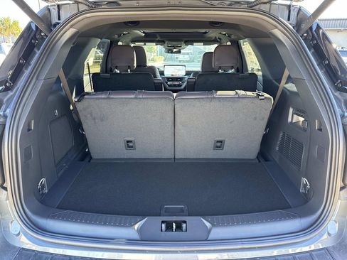 New 2026 Ford Explorer Platinum w/ LUX Leather Package image 5