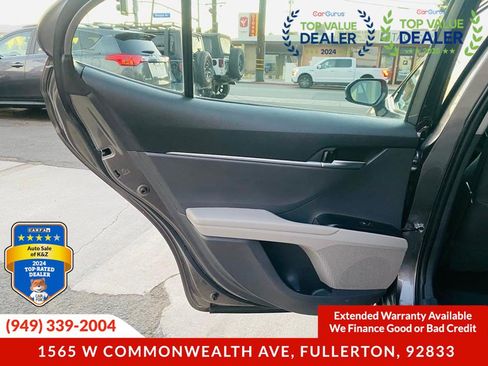 Used 2020 Toyota Camry LE FWD image 21