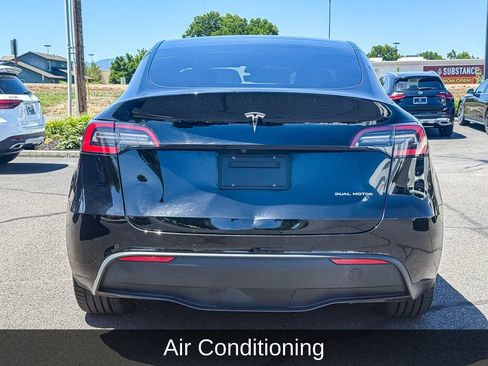 Used 2021 Tesla Model Y Long Range AWD/4WD image 8