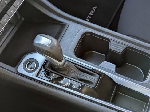 Used 2024 Nissan Sentra SV image 16