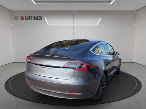 Used 2018 Tesla Model 3 Long Range image 5