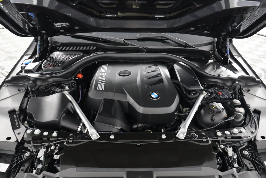 Used 2026 BMW 530i w/ Premium Package RWD image 16