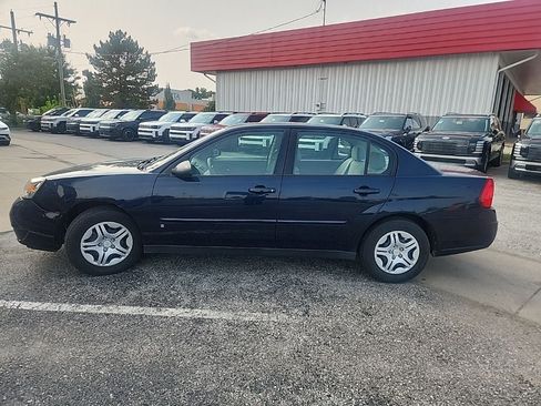 Used 2007 Chevrolet Malibu LS FWD image 5