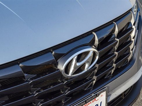 Certified 2023 Hyundai Tucson SE image 12