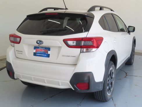 Used 2021 Subaru Crosstrek 2.0i AWD/4WD image 3