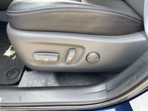 Used 2015 Toyota Prius Four FWD image 27