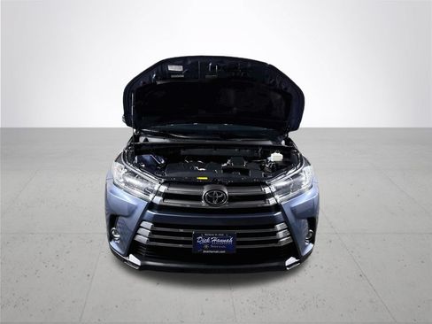 Used 2019 Toyota Highlander Limited AWD/4WD image 23