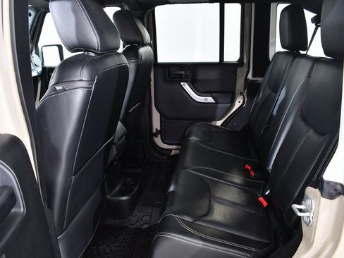 Used 2017 Jeep Wrangler Unlimited Sahara w/ Quick Order Package 24E Chief image 16