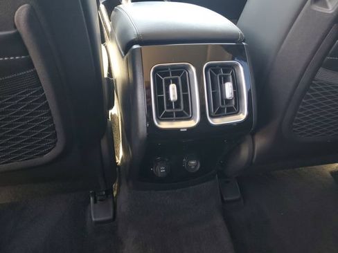 Used 2022 Kia Sorento SX FWD image 11