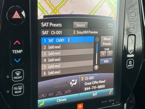 Used 2017 Toyota Prius Prime Advanced w/ Carpet Mat Package image 17