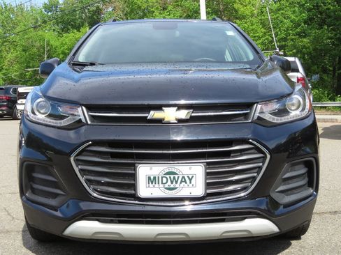 Used 2022 Chevrolet Trax LT AWD/4WD image 2