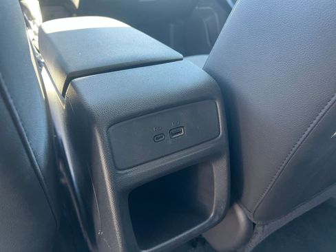 Used 2025 Chevrolet Trax LT image 24