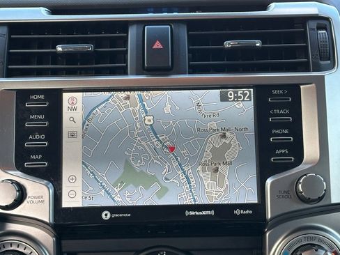 Used 2020 Toyota 4Runner SR5 Premium image 13