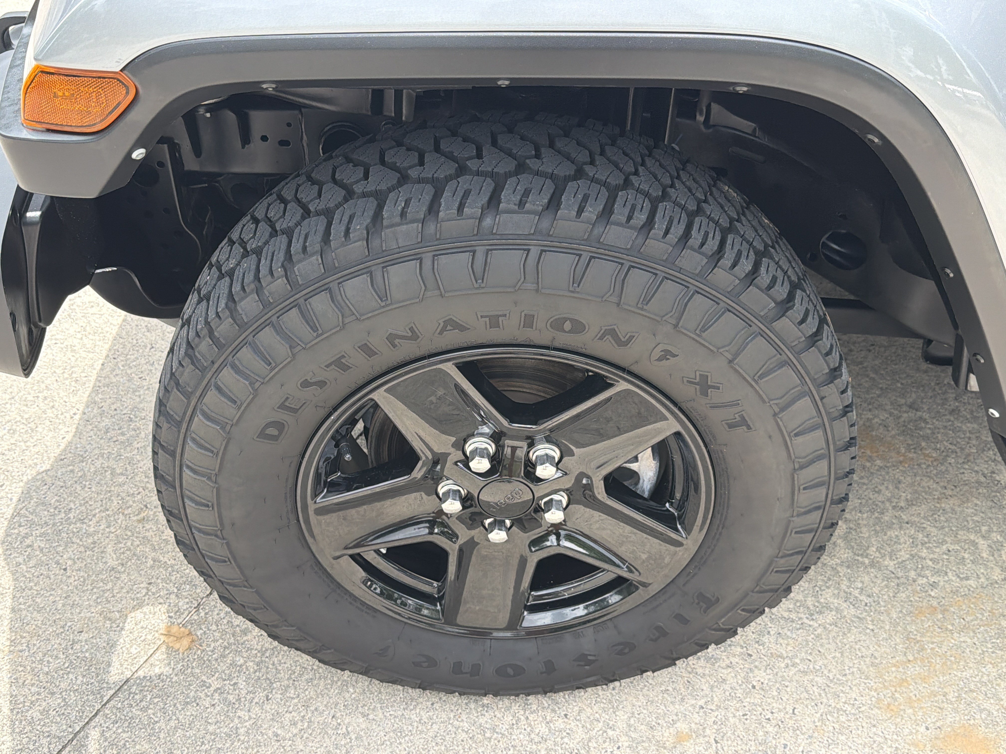 Used 2021 Jeep Gladiator Sport AWD/4WD image 11