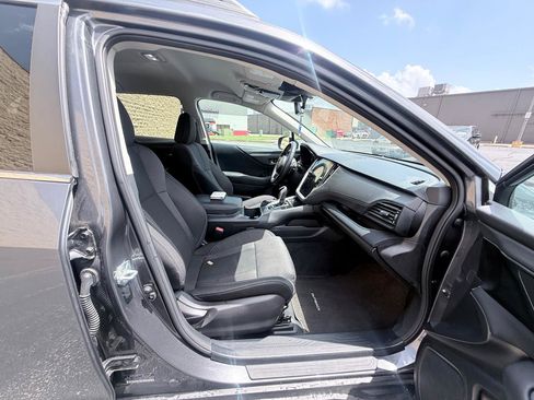 Used 2023 Subaru Outback Premium AWD/4WD image 11