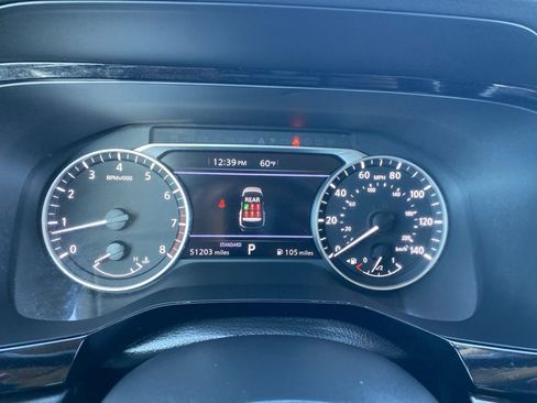 Used 2025 Nissan Pathfinder SV image 33