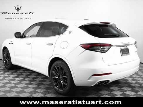 New 2024 Maserati Levante GT Ultima AWD/4WD image 5