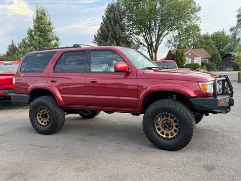 Used 2002 Toyota 4Runner SR5 w/ Leather Trim Pkg AWD/4WD image 12