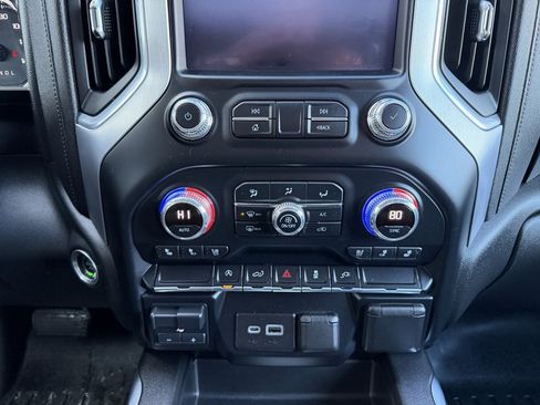 Used 2021 GMC Sierra 1500 SLT w/ SLT Premium Package image 18