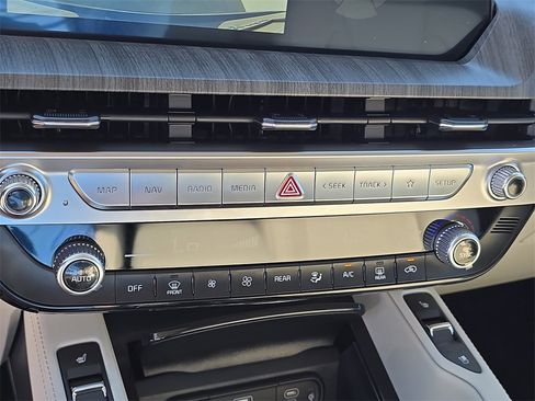 New 2025 Kia Telluride EX image 29