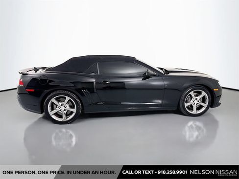 Used 2014 Chevrolet Camaro SS w/ RS Package RWD image 4