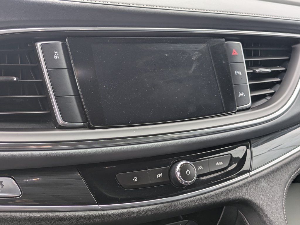 Used 2020 Buick Enclave Premium FWD image 12