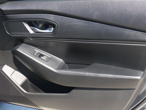 Used 2025 Honda Accord SE image 17