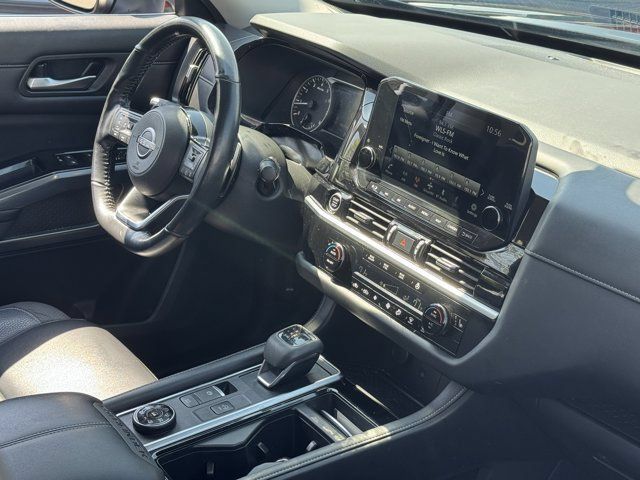 Used 2024 Nissan Pathfinder SL AWD/4WD image 9