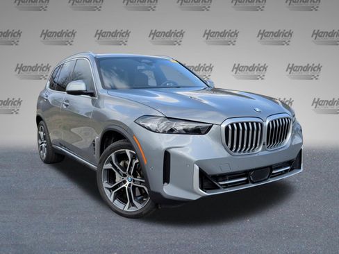 Certified 2024 BMW X5 sDrive40i w/ Parking Assistance Package image 2