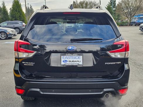 Used 2023 Subaru Forester Limited image 6