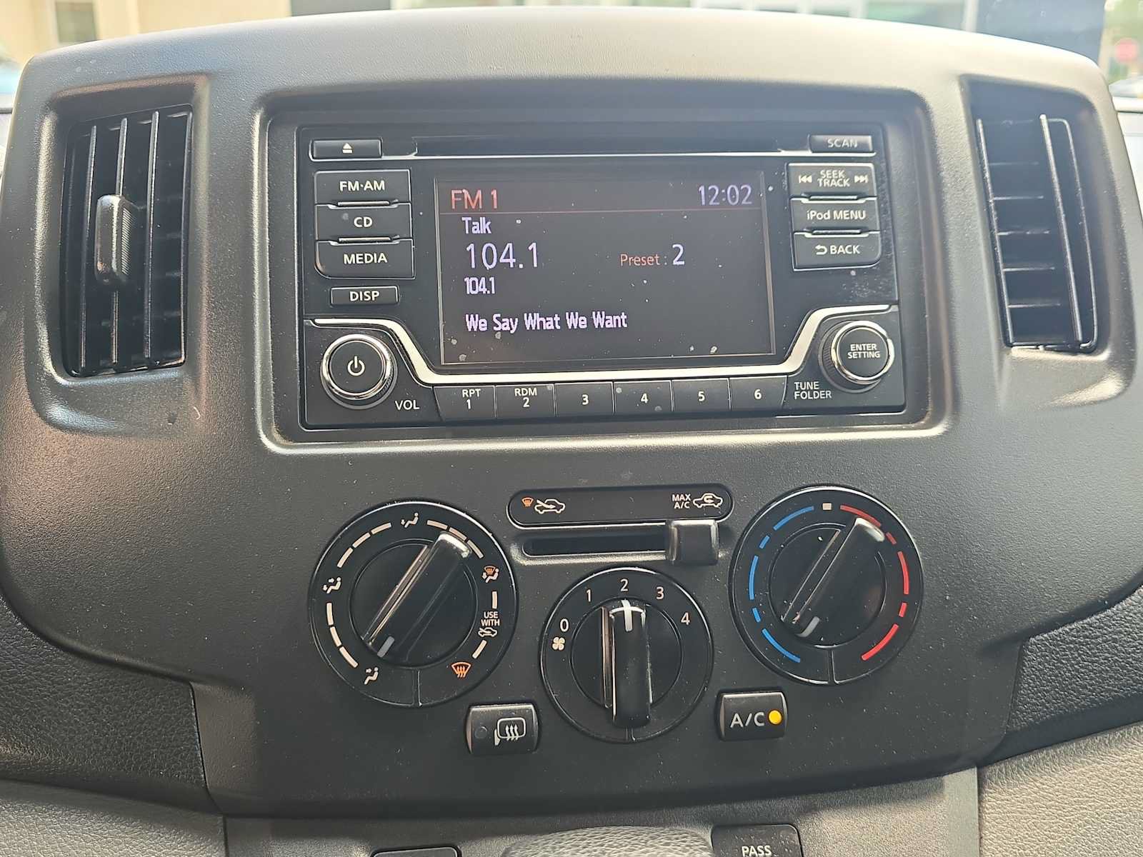 Used 2019 Nissan NV200 SV FWD image 12
