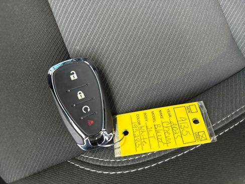 Used 2025 Chevrolet Blazer LT image 34