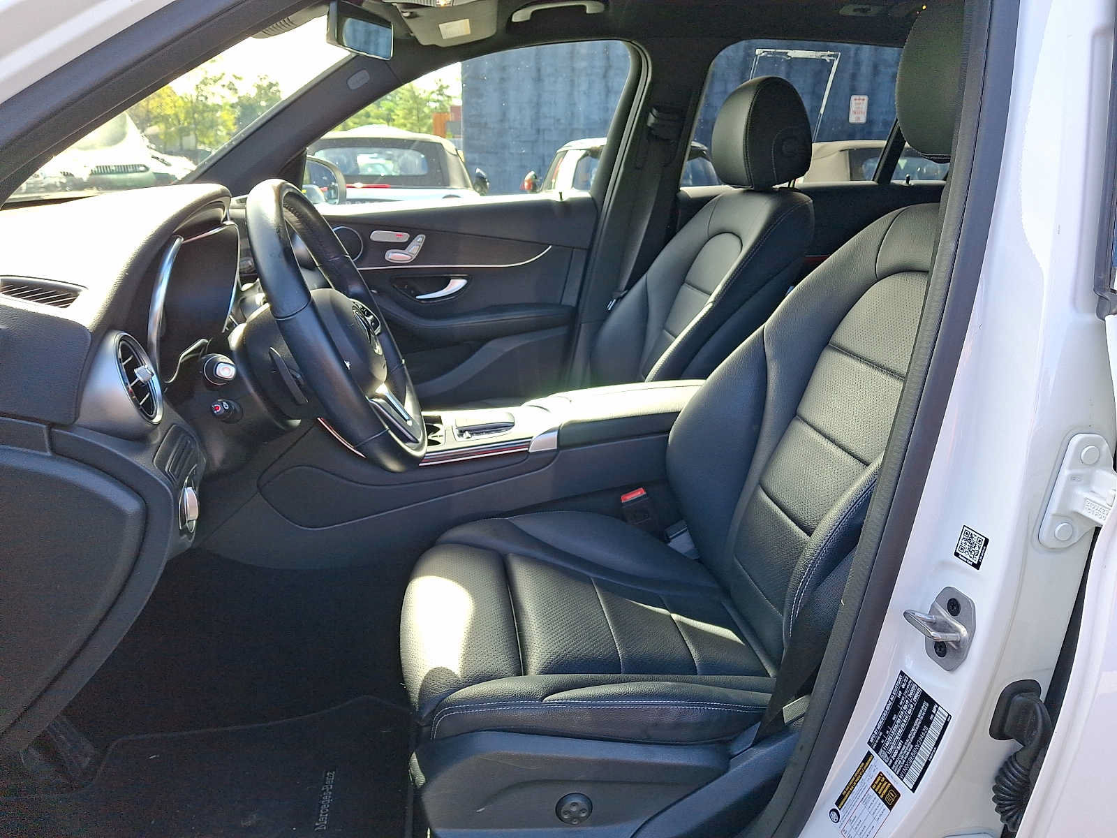 Used 2022 Mercedes-Benz GLC 300 4MATIC image 9