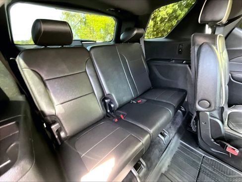 Used 2023 Chevrolet Traverse Premier w/ Redline Edition AWD/4WD image 16