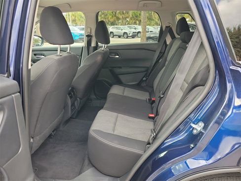 Used 2025 Nissan Rogue SV image 10