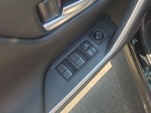 Certified 2019 Toyota RAV4 Limited w/ Advanced Technology Package AWD/4WD image 13