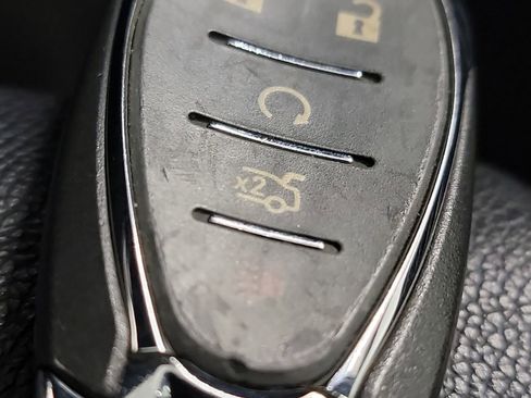 Used 2016 Chevrolet Malibu Premier w/ Driver Confidence Package II image 32