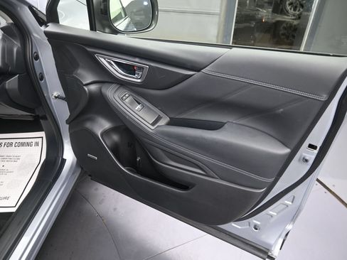 Used 2024 Subaru Forester Touring AWD/4WD image 41